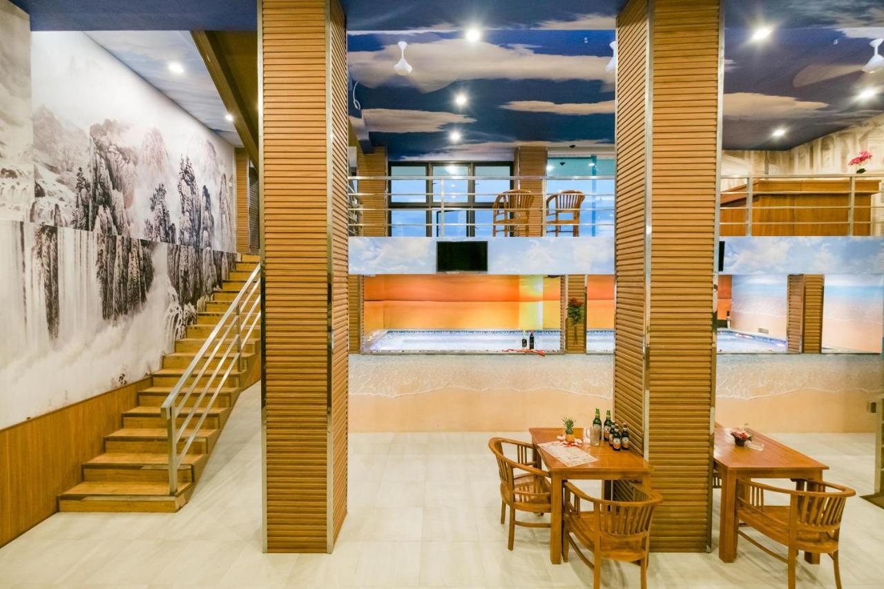 Caroline Hostel Canggu Eksteriør bilde