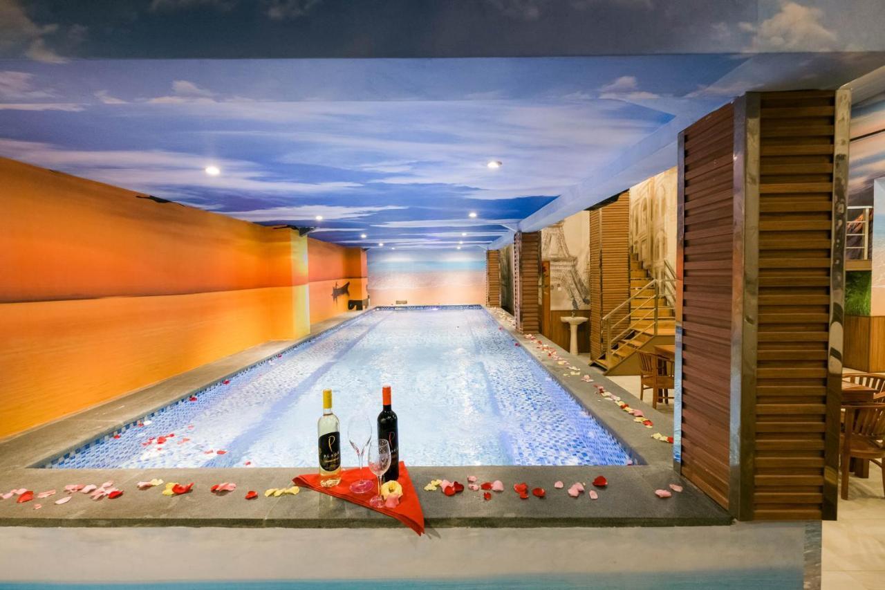 Caroline Hostel Canggu Eksteriør bilde