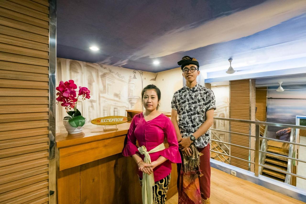 Caroline Hostel Canggu Eksteriør bilde